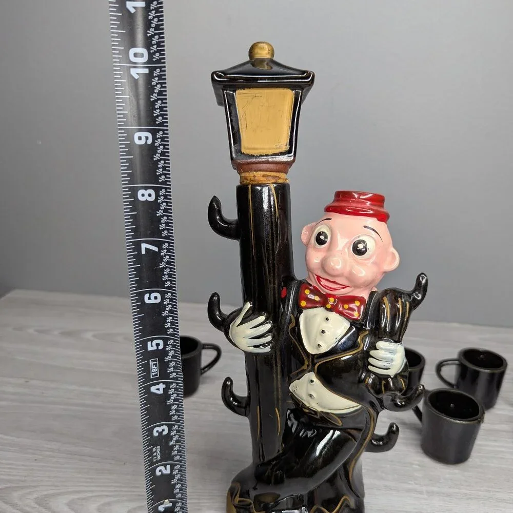 Vintage Lamppost Ceramic Figure Decanter with 6 Cups Made in Japan